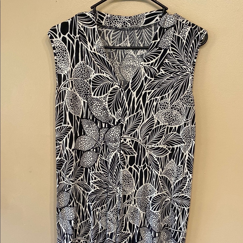 Elegant Black and White Floral Women's Blouse